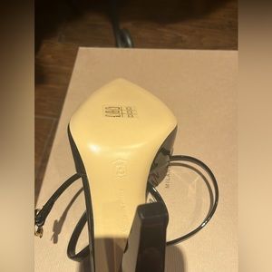 Gianvito Rossi Black Vernice heels